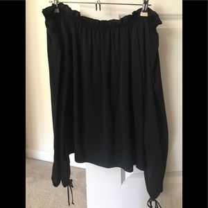 Perry Ellis 100% Silk Off the Shoulder Blouse